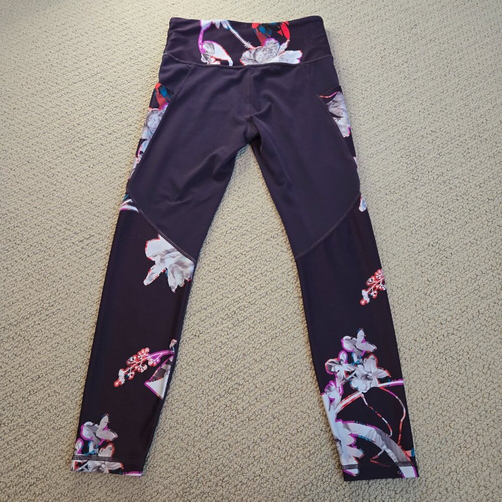 Athleta Women's Purple White Multi Print Mid Rise Activewear Leggings Size Small - Picture 4 of 5